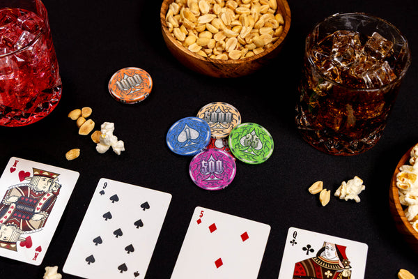 Poker☆ fake です Amazon.com: FAKE ACES Poker Chip Set-300 Clay Poker Chips with